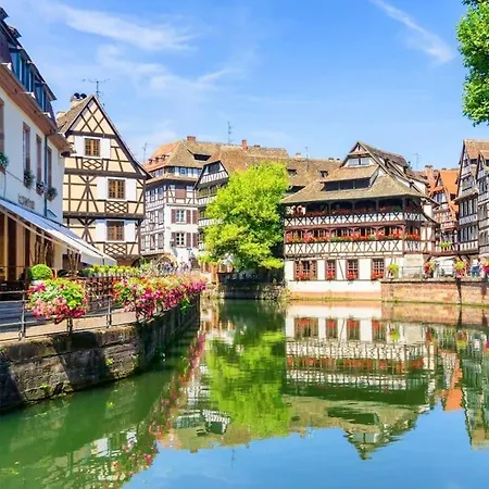General 4 Personnes Proche Parlement Europeen Lejlighed Strasbourg