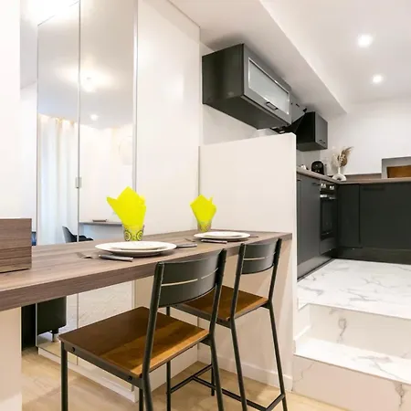 General - Hyper Centre Apartment